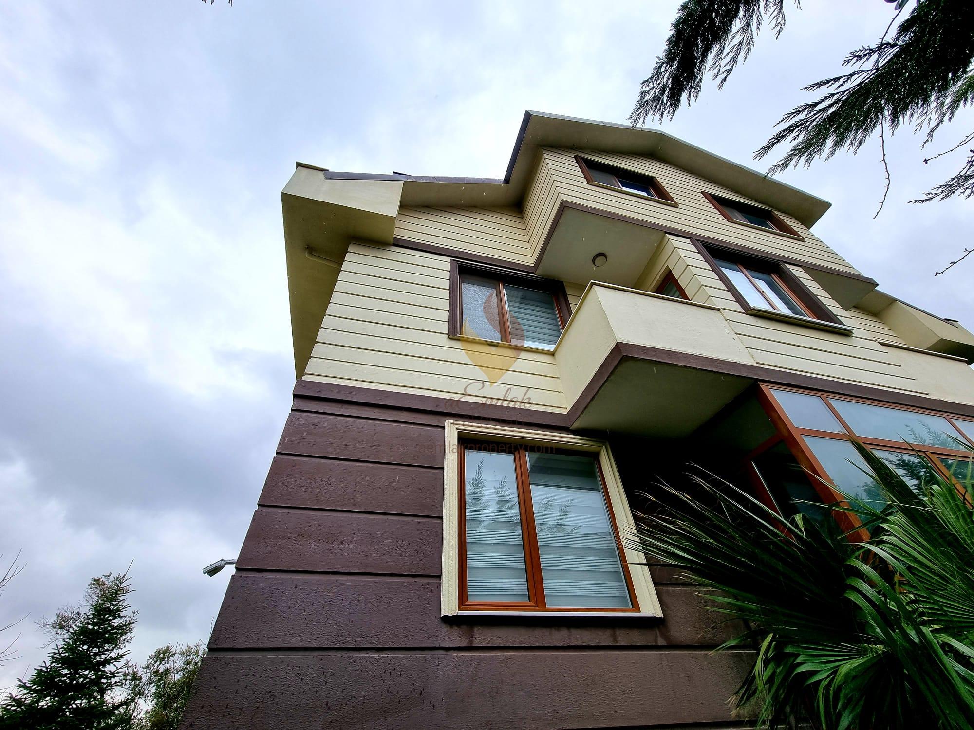 فيلا فاخرة في بورصة الحديثة